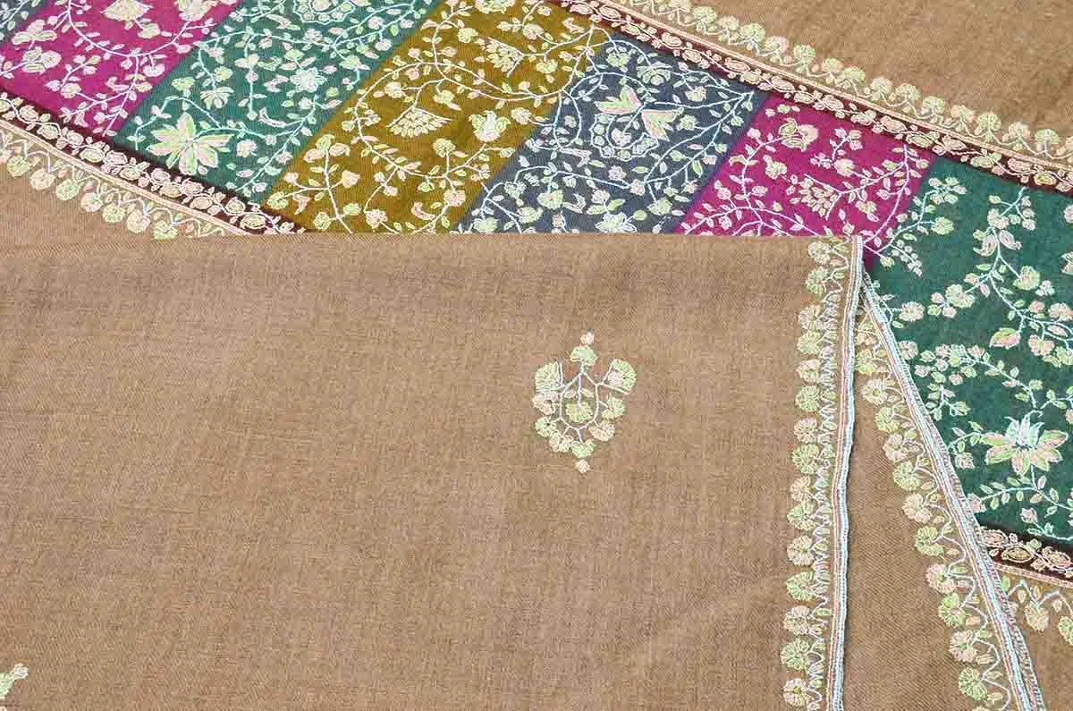 Booti embroidery shawl - 4697