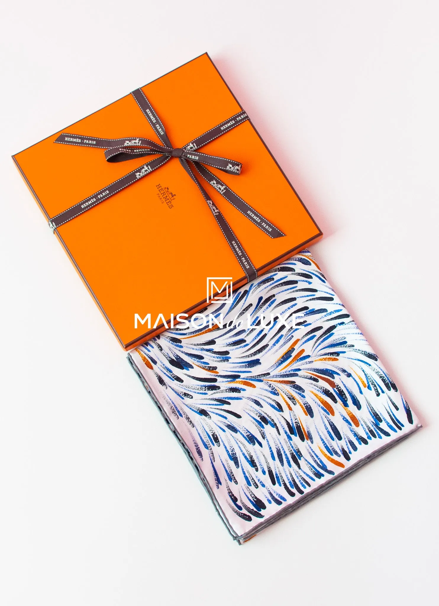 Hermes "Le Reve de Gloria" White Twill Silk 90 cm Scarf
