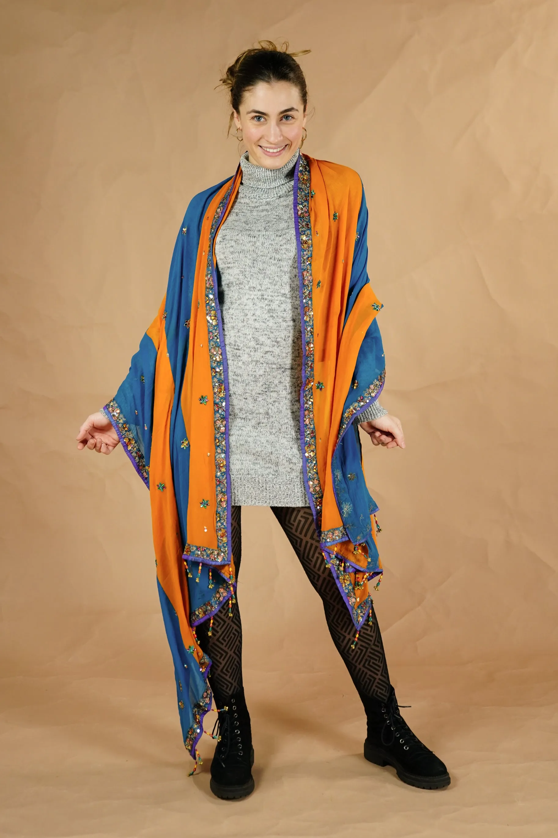 Vintage Bollywood scarf ‘Dupatta’