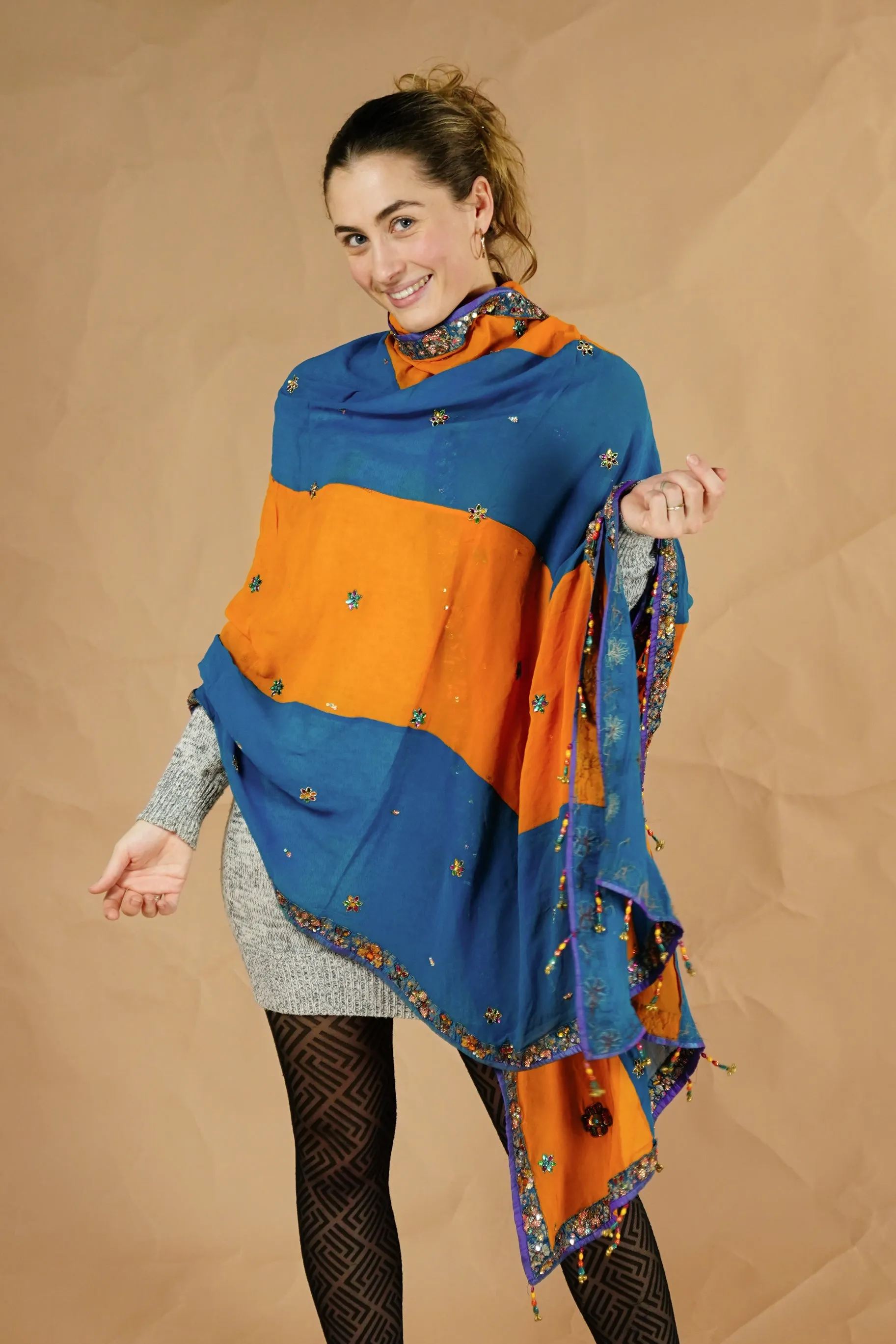 Vintage Bollywood scarf ‘Dupatta’